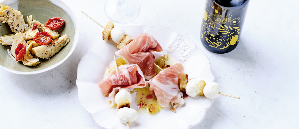Spyd med Mozzarella og parmaskinke