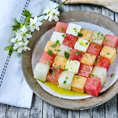Mikado vannmelon, melon, agurk og feta salat   