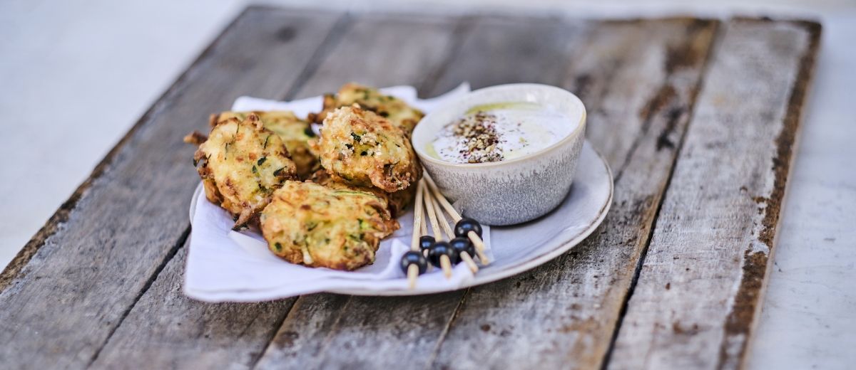 Squashfritters med feta og za’atar