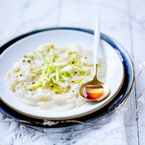 Kamskjell carpaccio med bringebæreddik